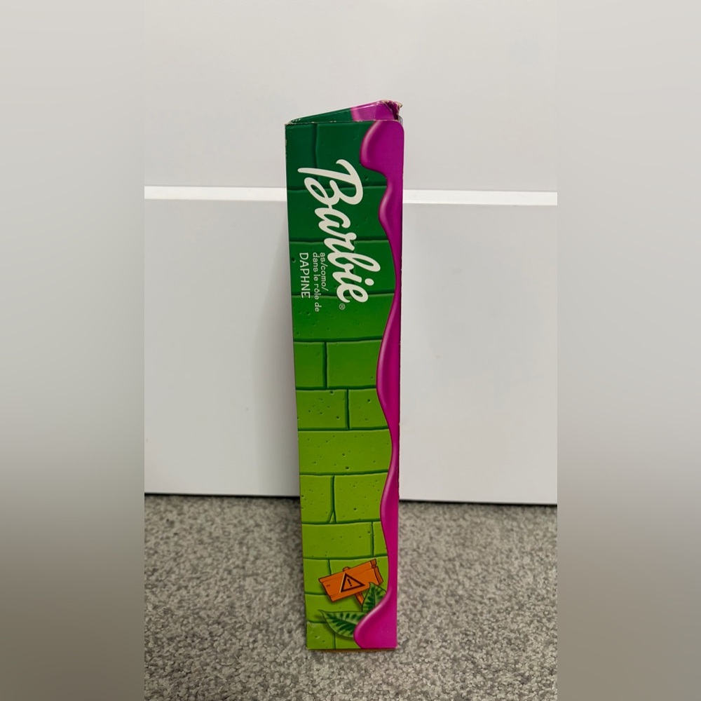 2001 Scooby-Doo Daphne Barbie doll - Picture 6 of 8